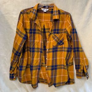 ☺️ adorable plaid longsleeve shirt